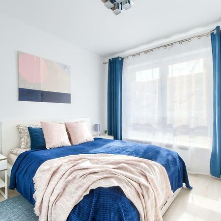M&R Apartament Airport&Business Deluxe Cybernetyki 17 - Underground Garage - Free Wifi - Netflix - Air Conditioning - Self Check-In, Close By Chopin Airport Warszawa Eksteriør billede