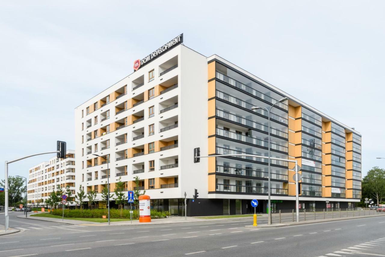 M&R Apartament Airport&Business Deluxe Cybernetyki 17 - Underground Garage - Free Wifi - Netflix - Air Conditioning - Self Check-In, Close By Chopin Airport Warszawa Eksteriør billede